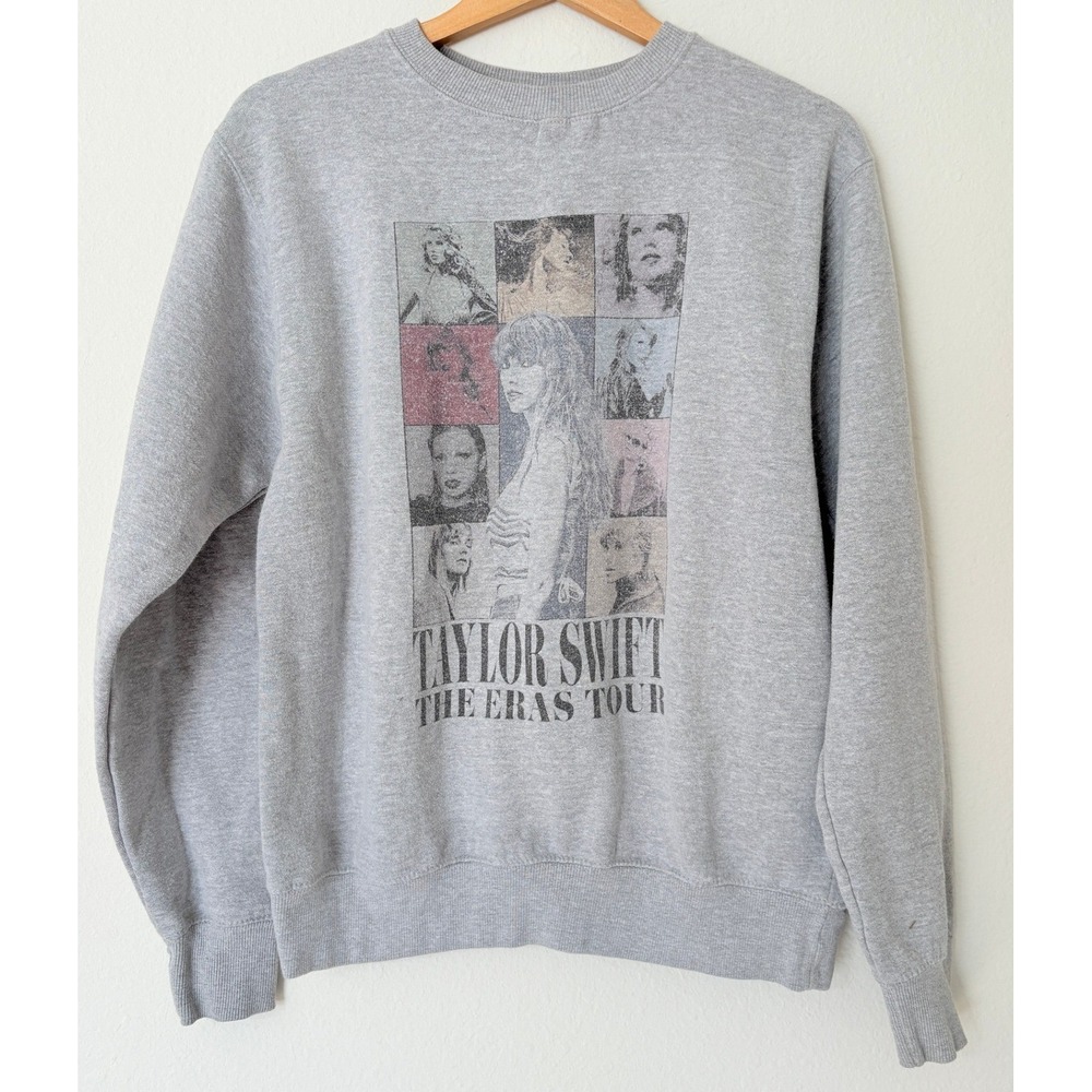 Taylor Swift Womens The Eras Tour Graphic Gray Sweatshirt M Concert Merch